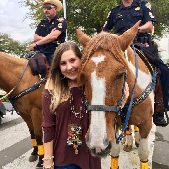 Meet your Posher, Lacey - Picture 1 of 1